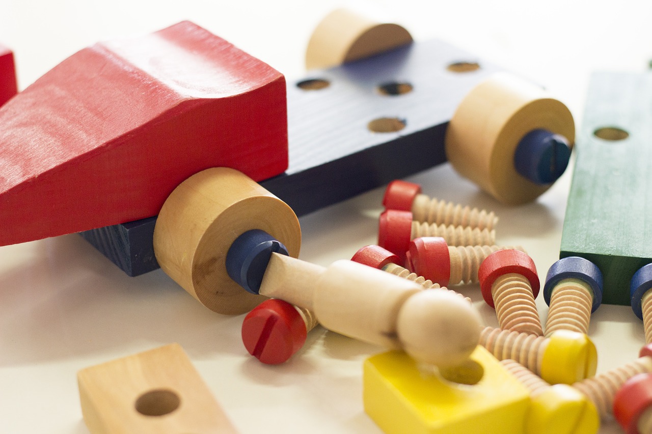 Zabawki dla najmłodszych. Gry drewniane dla najmłodszych – tanie zabawki dla dzieci sklep internetowy