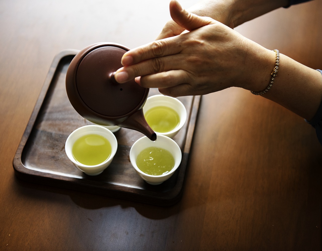 Co zyskam pijąc zieloną herbatę?