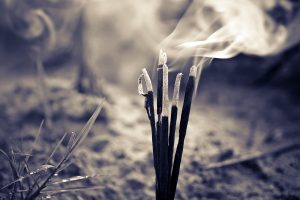 Wysokie wibracje czyli jakie przedmioty podnoszą energetykę naszego mieszkania?